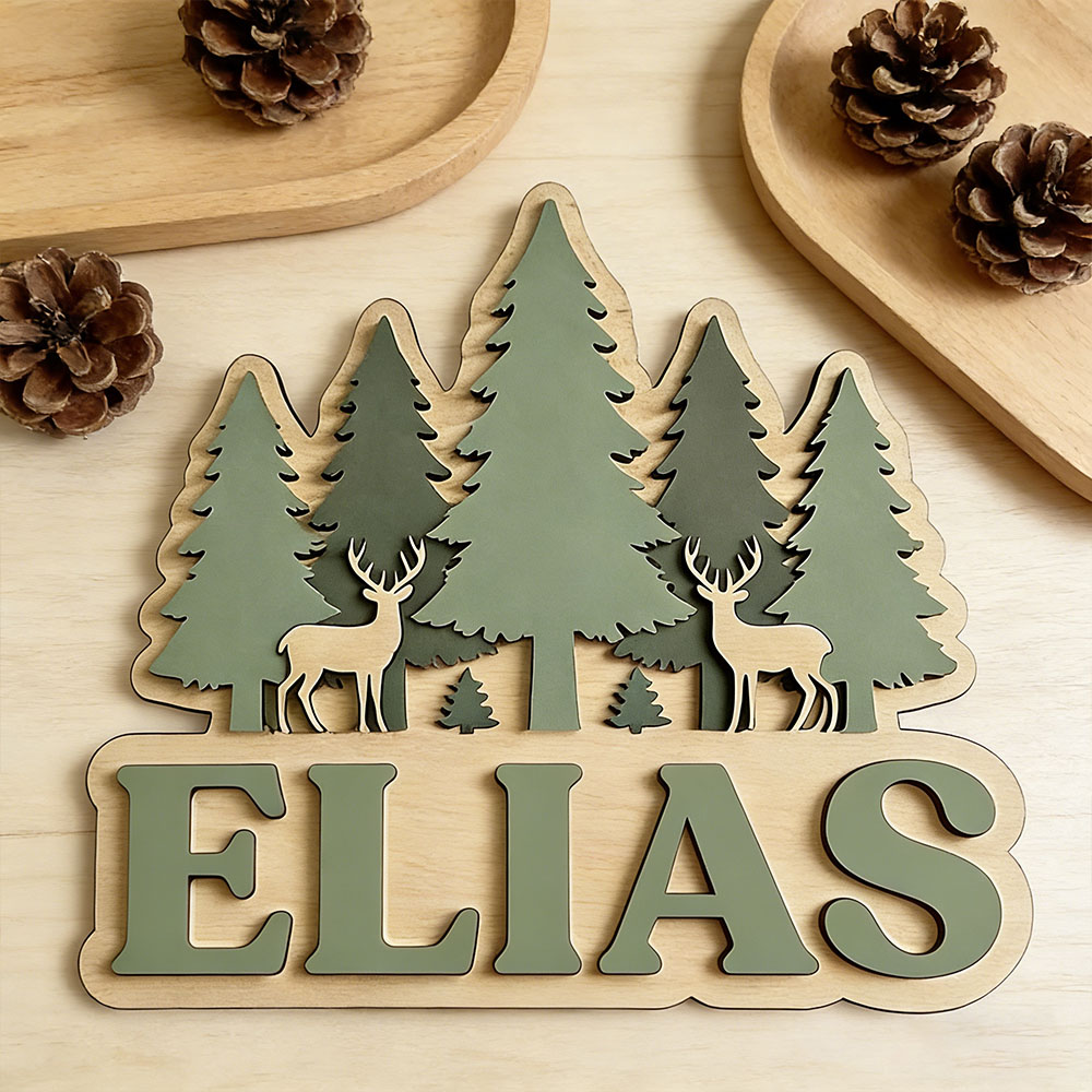 Baby Nursery Forest Theme - لافتة خشبية مخصصة بتصميم الغابات والغزلان