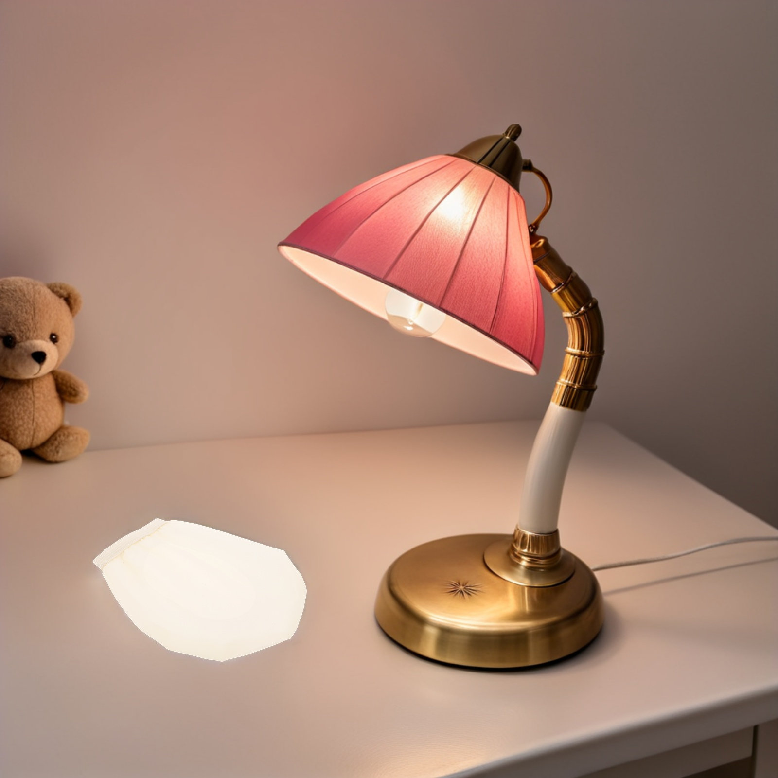قطعتان من أغطية مصابيح الأطفال - مراجعة Baby Nursery Lampshade وسعره