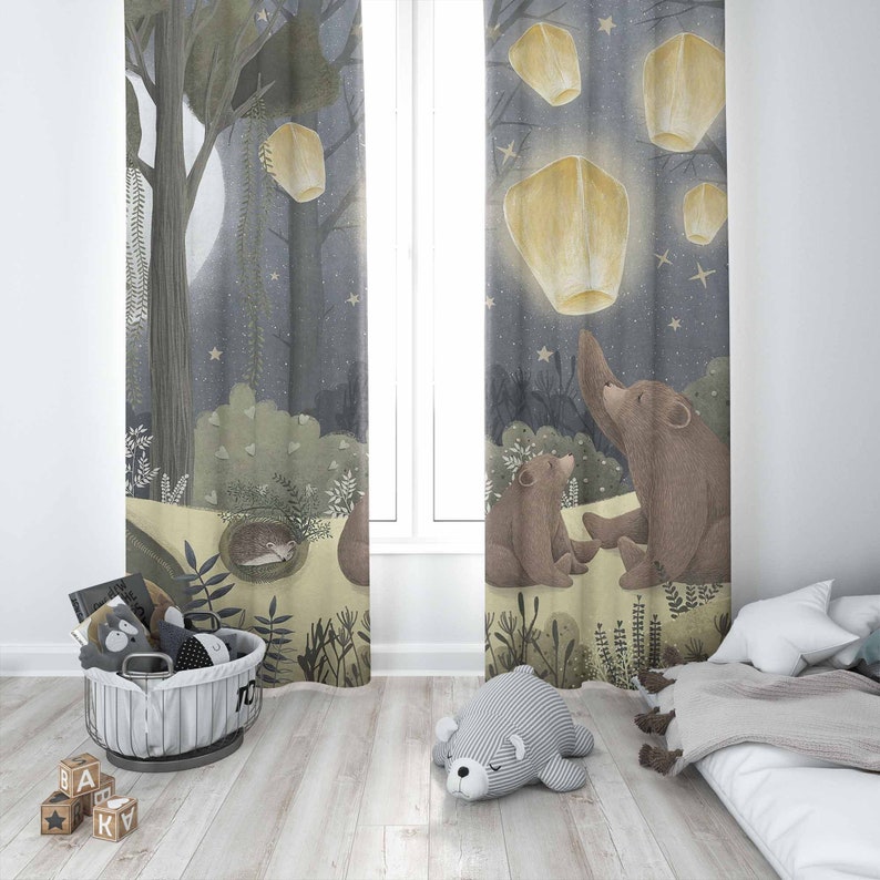 ستائر حضانة الغابات على شكل حي - مراجعة Blackout Curtain Nursery وسعره
